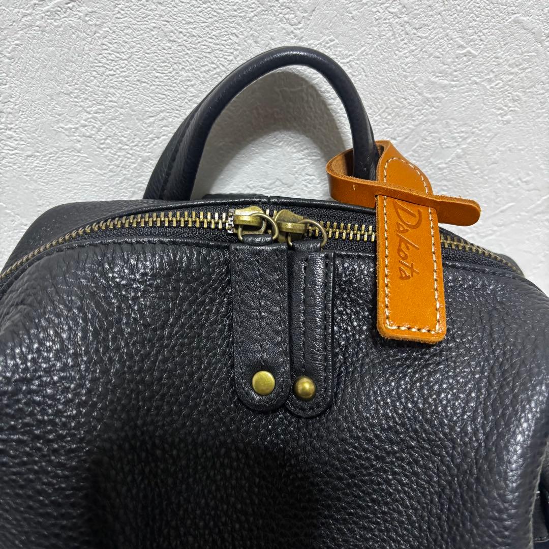 極美品⭐️Dakota シボ革 リュック ブラック レザー パッチ - メルカリ