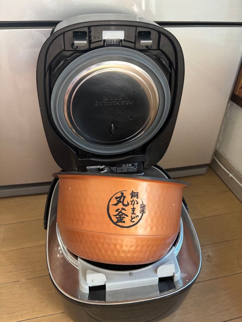 TOSHIBA真空圧力IHジャーRC-10VSV -2023年製動作保証付き