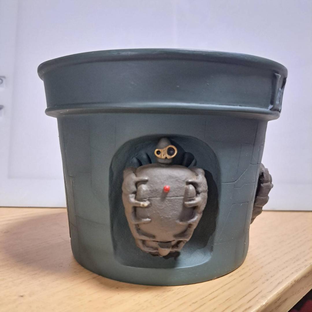 天空の城ラピュタ ロボット兵格納庫 プランター 植木鉢 ジブリが