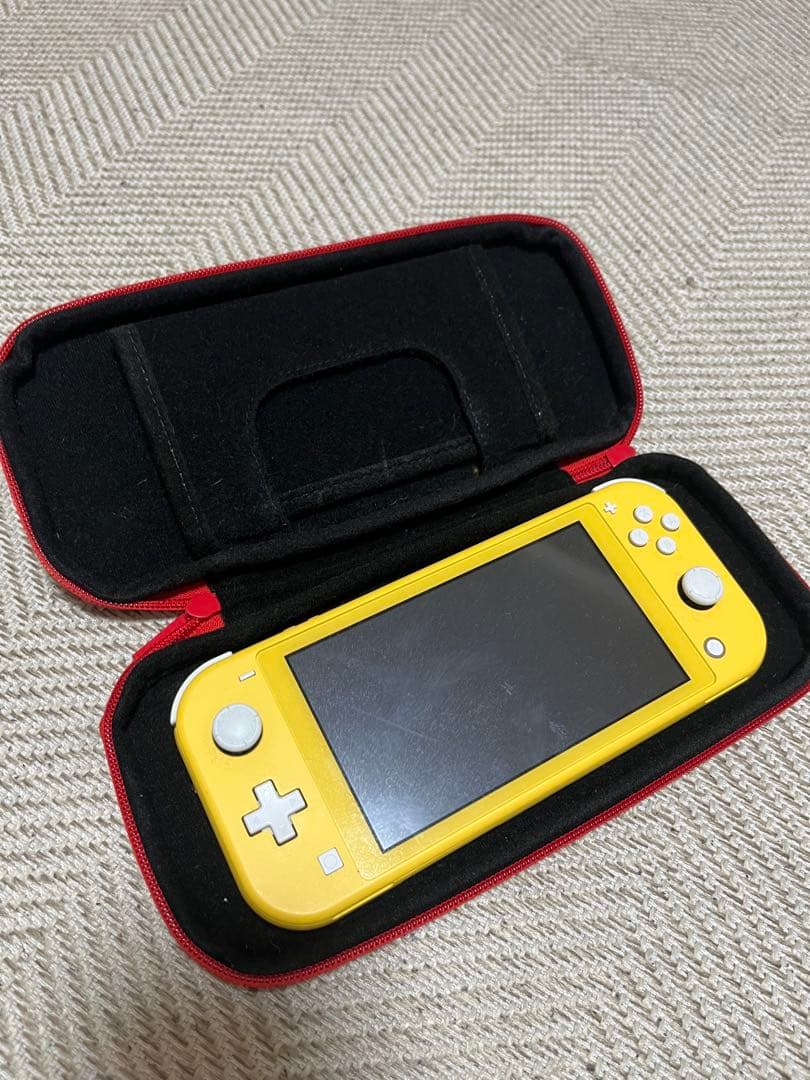 Nintendo Switch Lite イエロー ケース付き