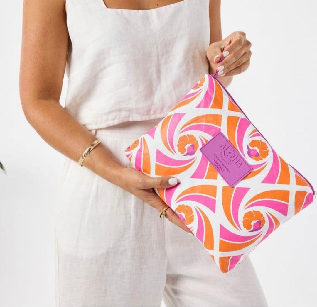 【完売品】ハワイアン航空コラボ × ALOHA COLLECTIONポーチ ハワイ直輸入 ハワイアンエアライン・アロハコレクションコラボ ポーチ