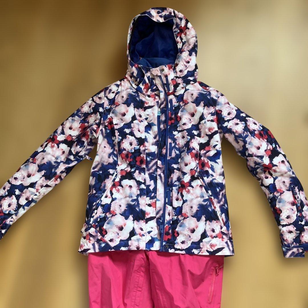 ROXY ウェア　花柄ジャケットとピンクパンツセット ROXY ウェア 花柄ジャケットとピンクパンツセット ROXY ウェア 花柄