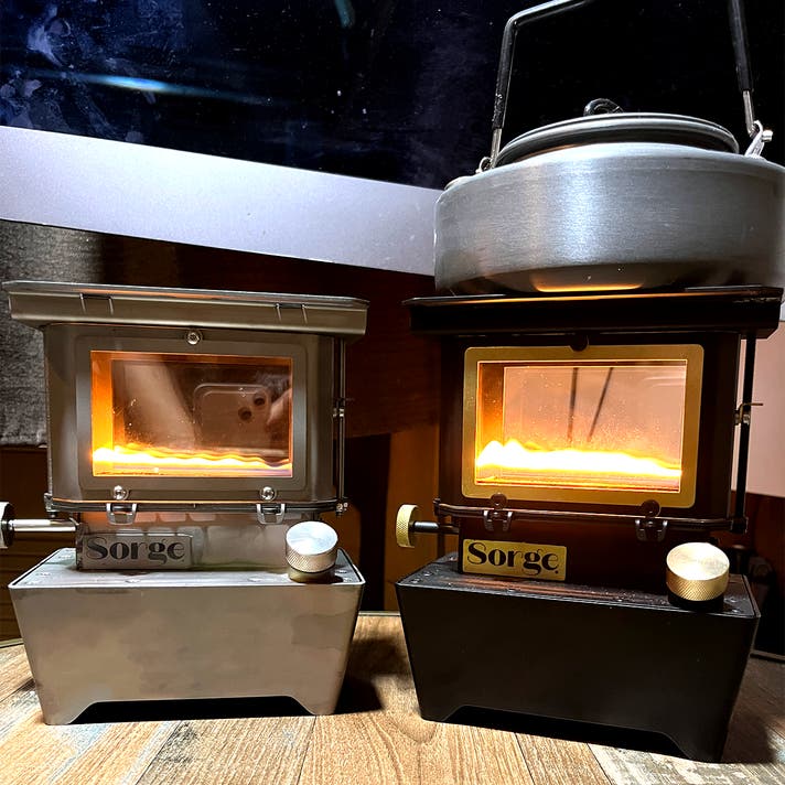 純チタン0.9kg！調理・暖・灯り…1台で多目的に使えるミニアイロン