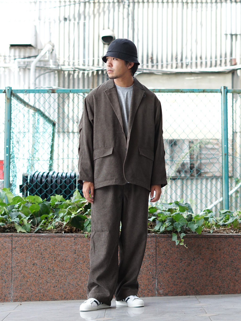 素材が生む高級感＆使いやすさ：DAIWA PIER39 コーデュロイ