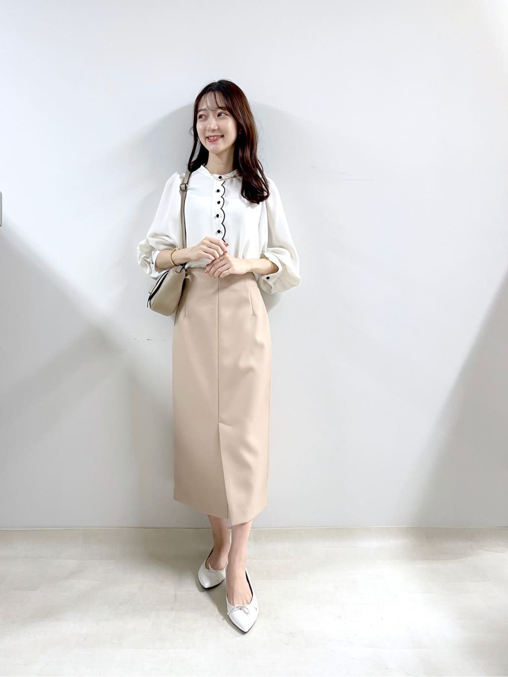 スカラップ刺繍ブラウス | La boutique BonBon(ラブティックボンボン