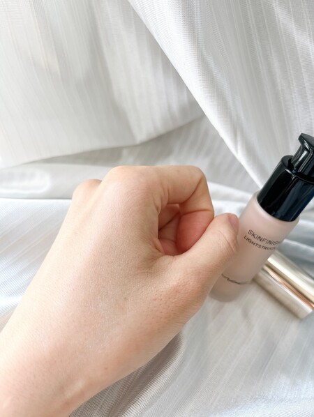 スキンフィニッシュ ライトストラック リキッド ハイライター | マック