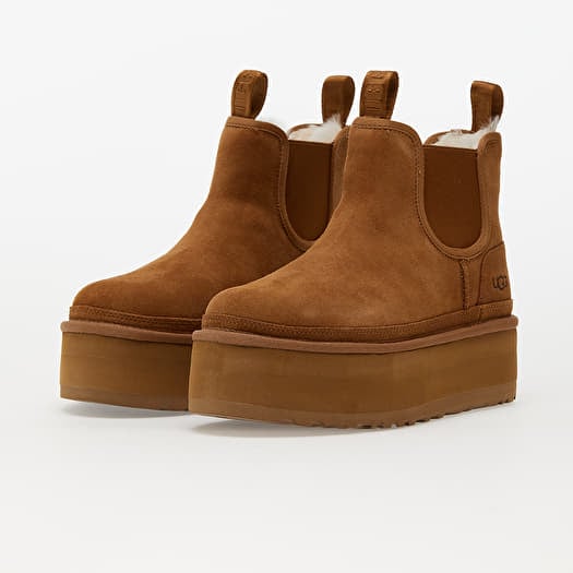 UGG W Neumel Platform Chelsea Chestnut | Queens
