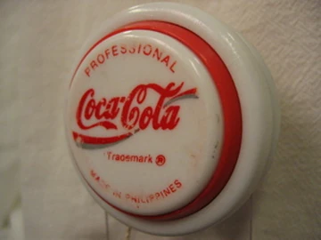 スポーツトイ・アクショントイ RK4040 Coca-Cola Russell Yo-Yo s-l400.jpg