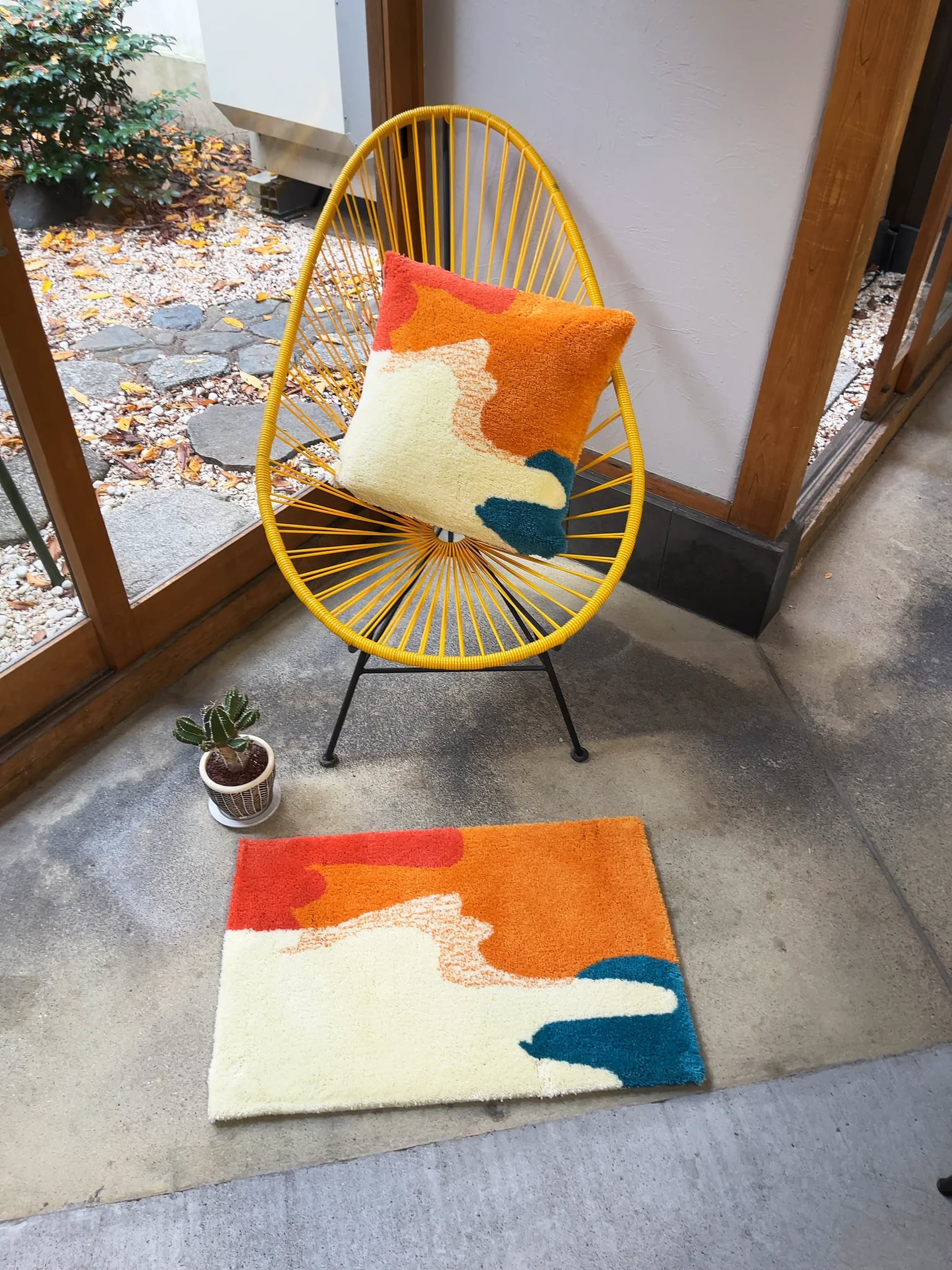 MIYOSHI RUG – Playful Hand-Tufted Rugs from Japan - Stacked Store