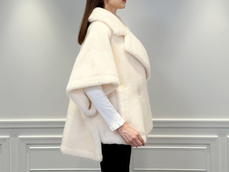 新作入荷情報〈ビッグカラーダブルボアコート〉 | m-i-d