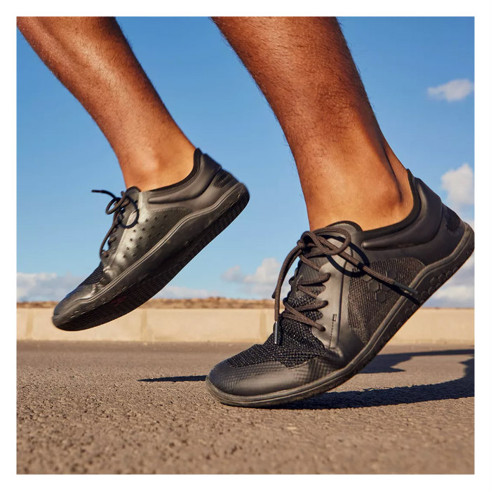 裸足感覚を楽しむためのシューズ VIVO BAREFOOT 新商品入荷&スタッフ