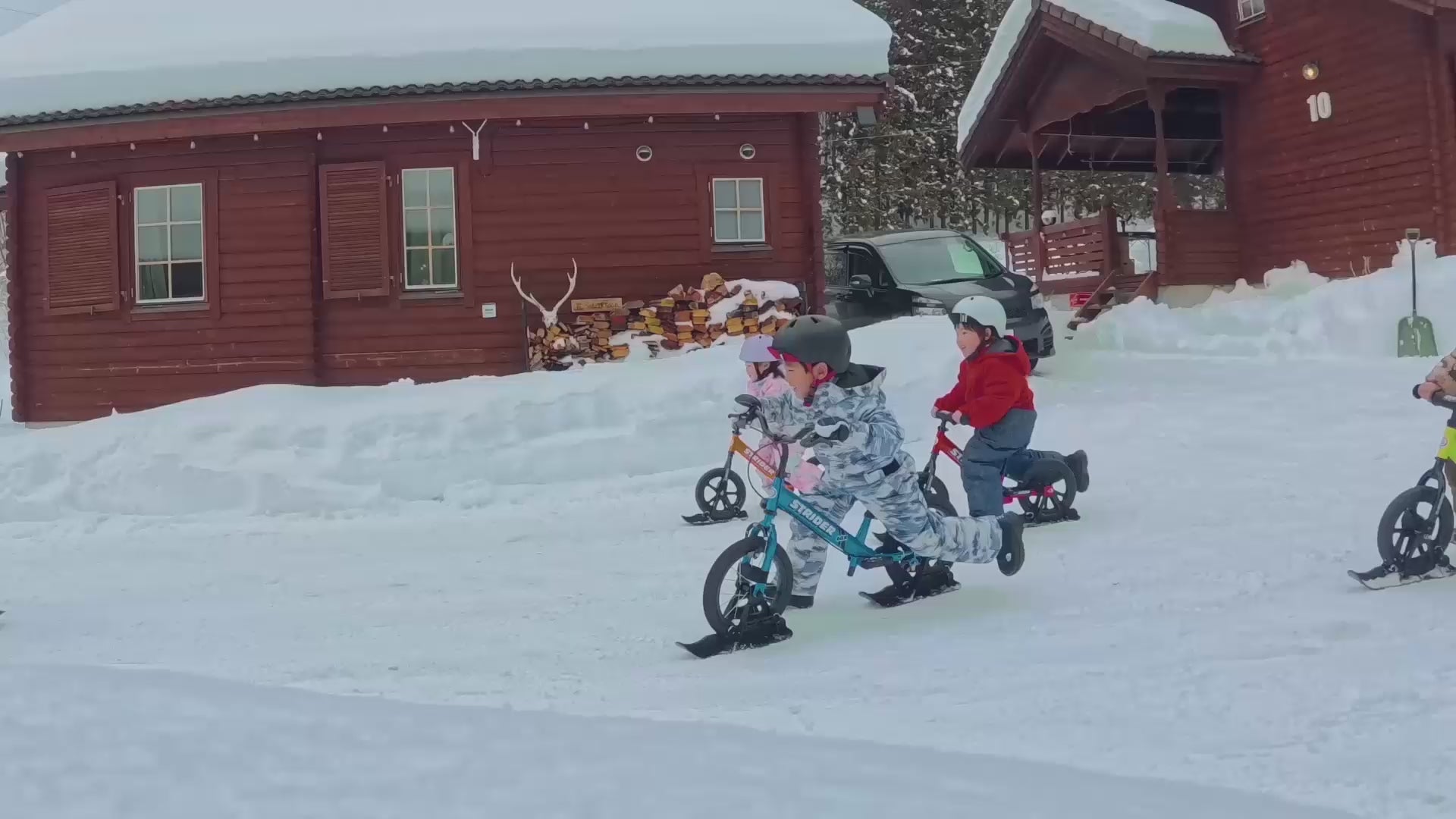 スノーストライダーに乗ろう – strider