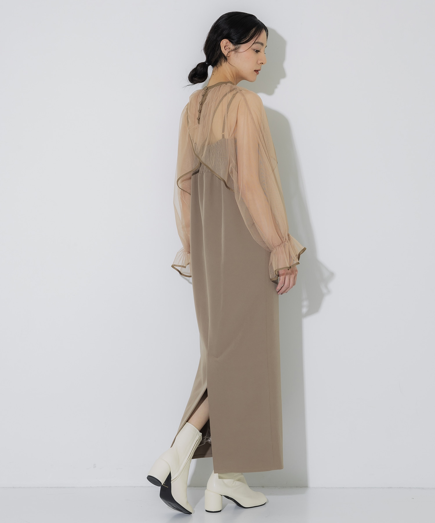 MANY WAY AIRY VEIL DRESS(S BEIGE): AMERI: WOMENS｜ STUDIOUS ONLINE