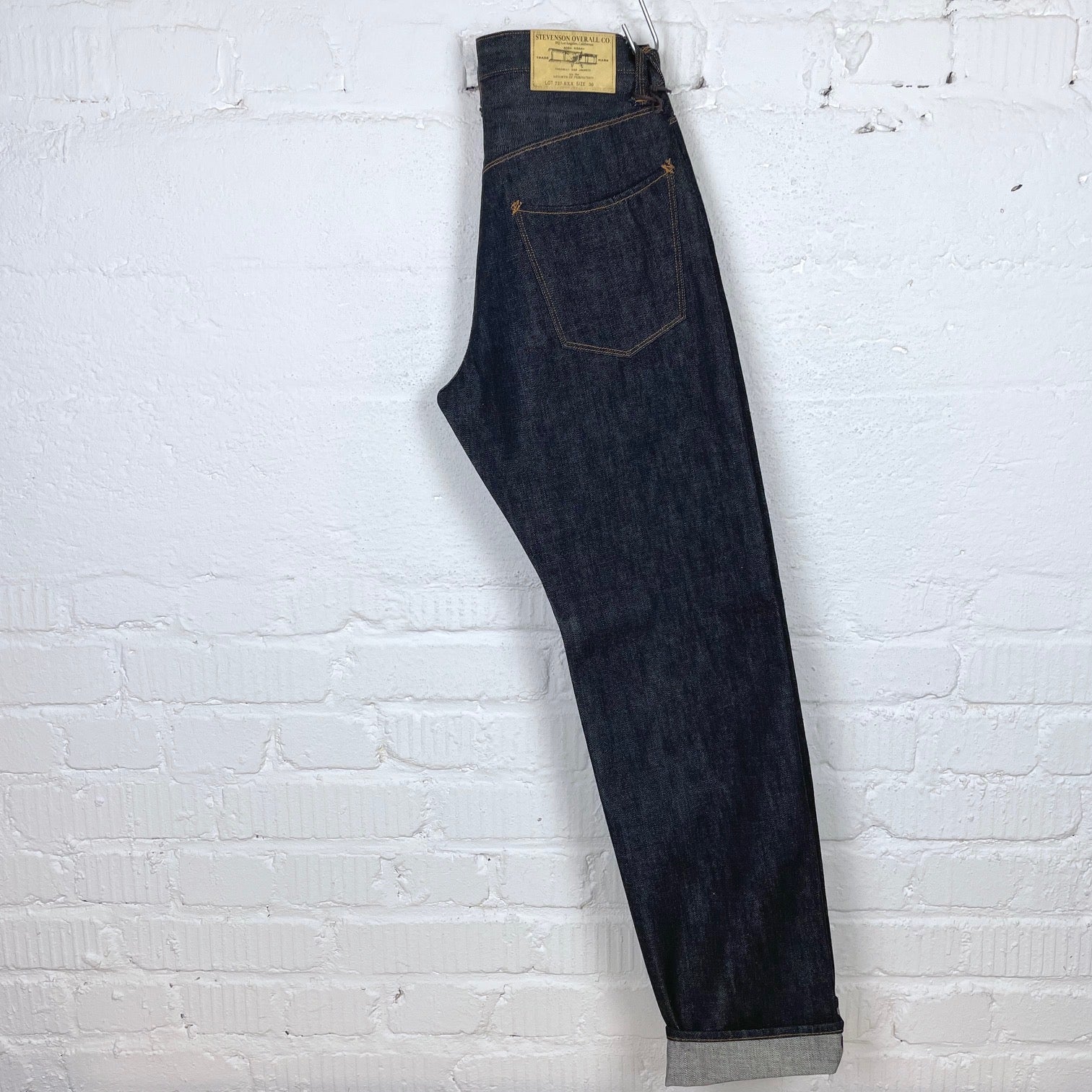 stevenson-overall-ventura-737-