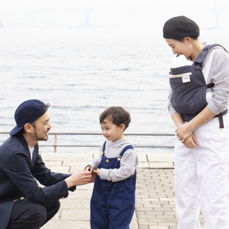 色落ちしない国産デニムの抱っこひも[sun&beachベビーキャリア]