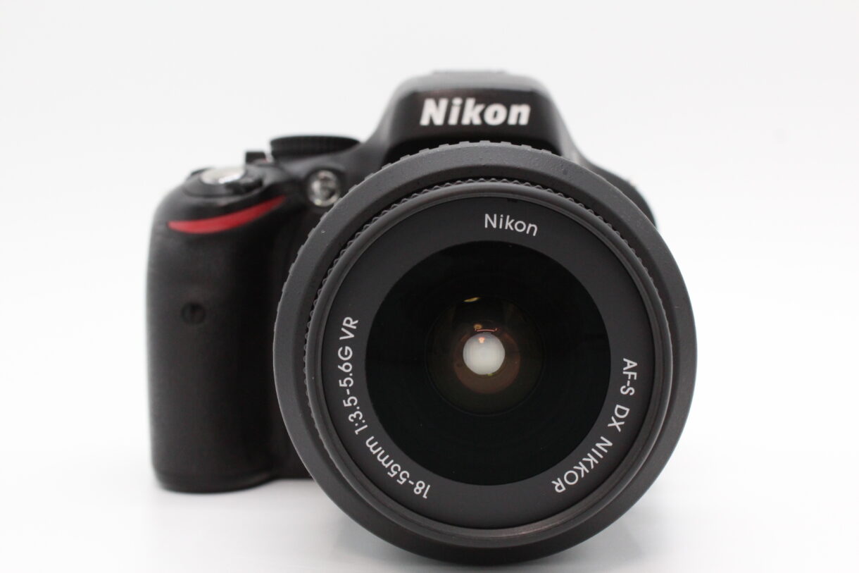 美品】NIKON ニコン デジタル一眼レフカメラ D5100 18-55VR レンズ