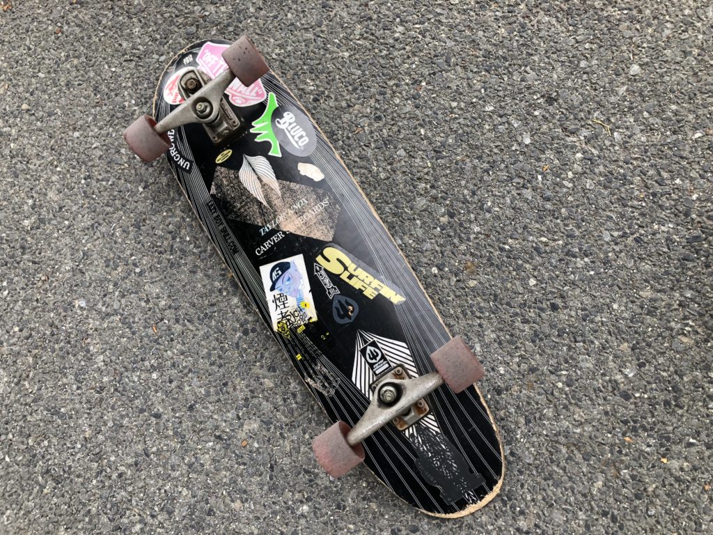 スケートボードはサーフィン上達に役立つか!? スタッフオススメSK8