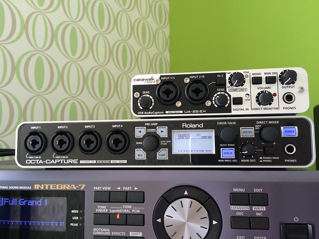 Roland UA-1010 OCTA-CAPTUREレビュー。音の分離とレイテンシが向上